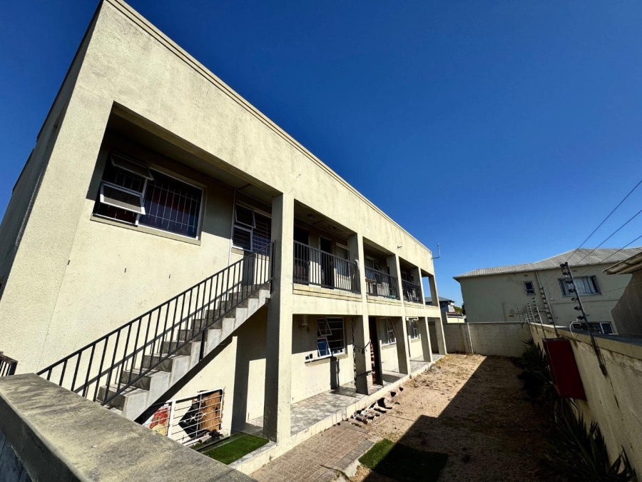 1 Bedroom Property for Sale in Brooklyn Western Cape